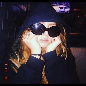 Meet your Posher, Cat